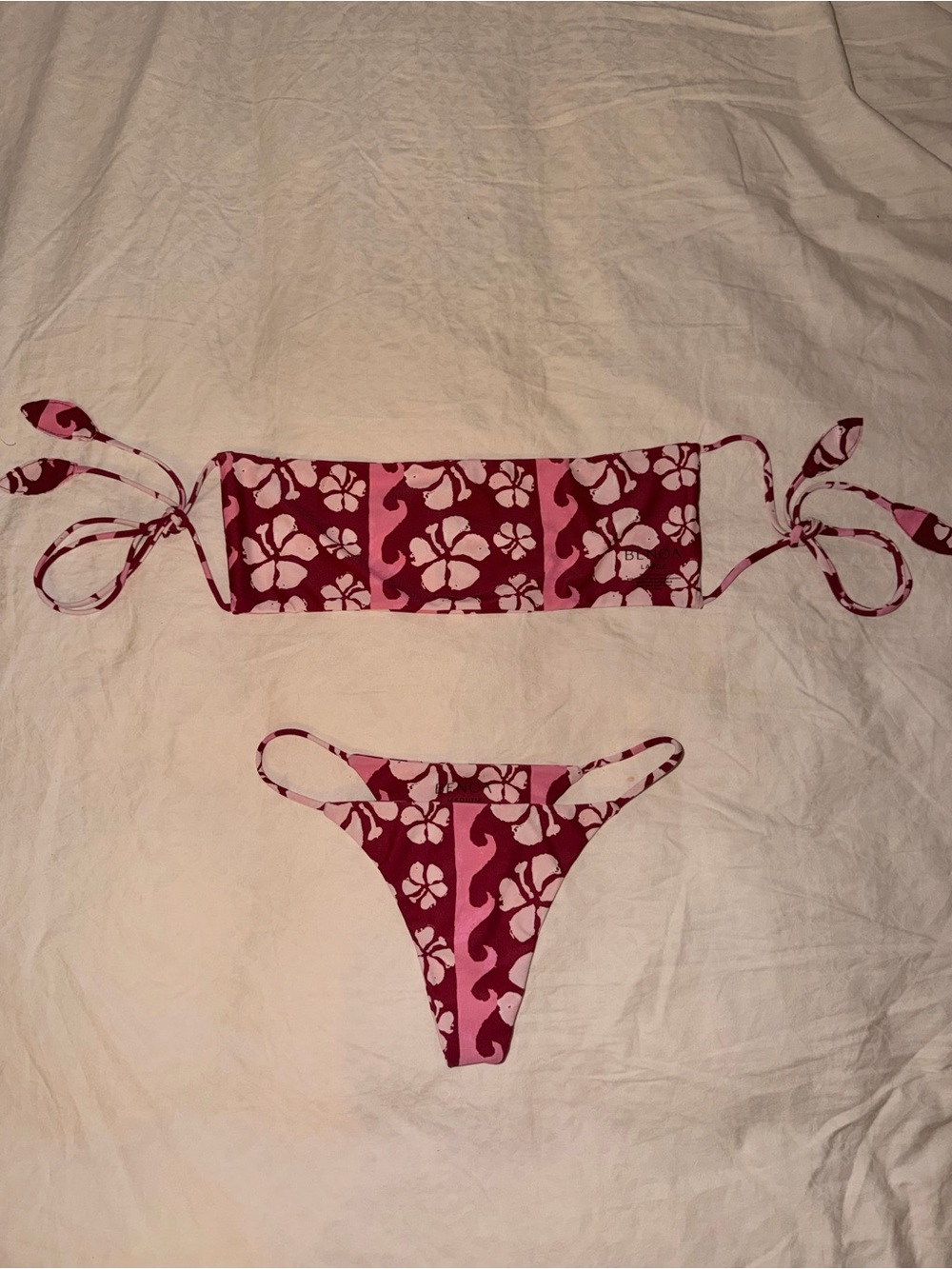 Benoa swim set in Papeete